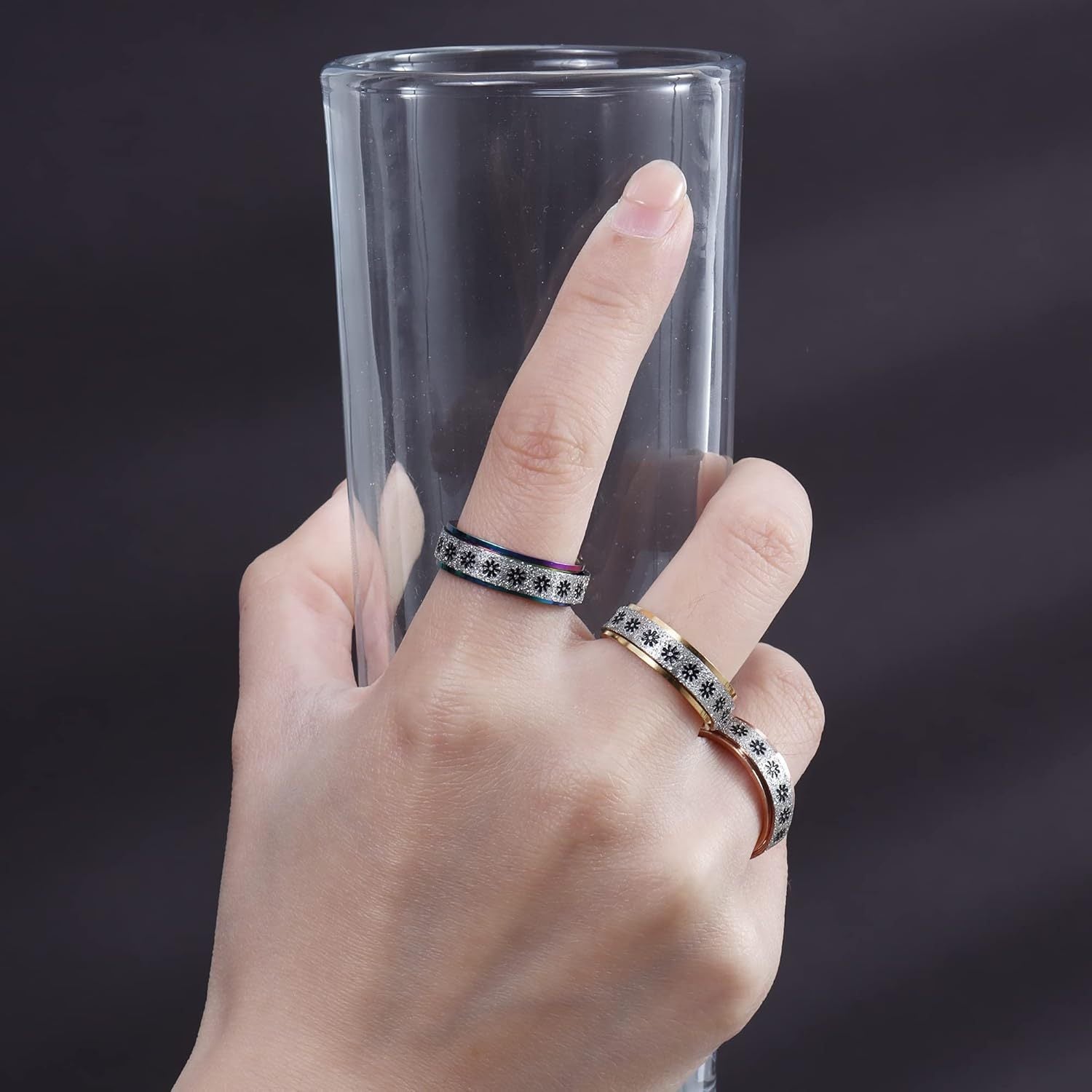 3pcs Fidget Ring Anxiety Ring for Men Women 316L Stainless Steel Spinner Rings for Anxiety Golden/Rose Golden/Rainbow Flower Relieving Anxiety Ring Sets